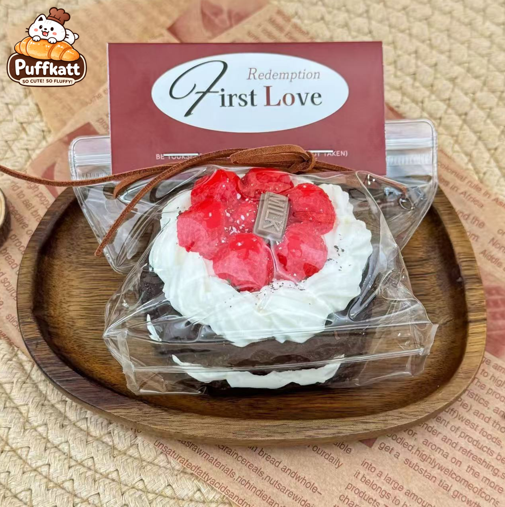First Love Berry Cake Squishy 🍓